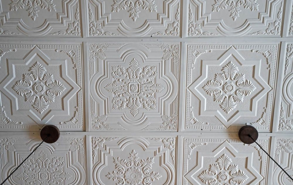 dining room ceiling (1)